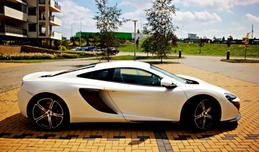 Prezent Jazda McLaren 650S