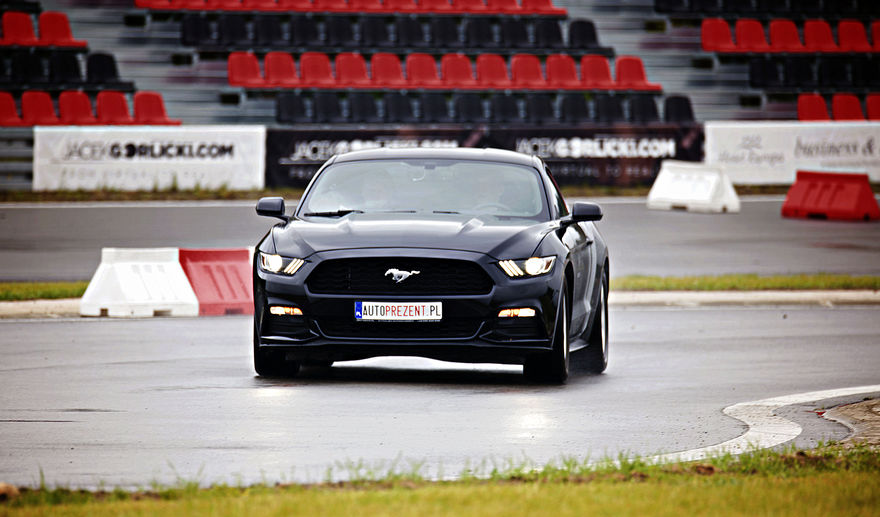 Jazda Ford Mustang po torze - #3