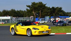 Jazda Dodge Viper - kierowca